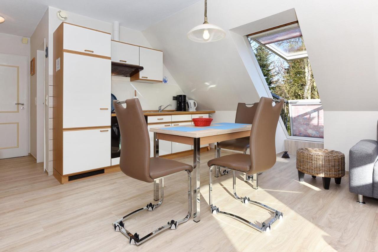 Ferienwohnungen Haus Sternenlicht Esens Buitenkant foto