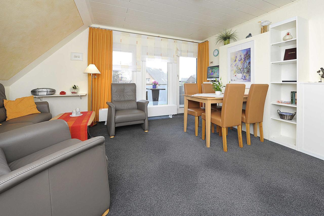 Ferienwohnungen Haus Sternenlicht Esens Buitenkant foto