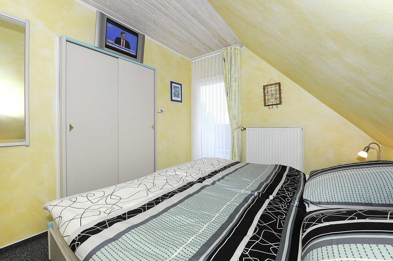 Ferienwohnungen Haus Sternenlicht Esens Buitenkant foto