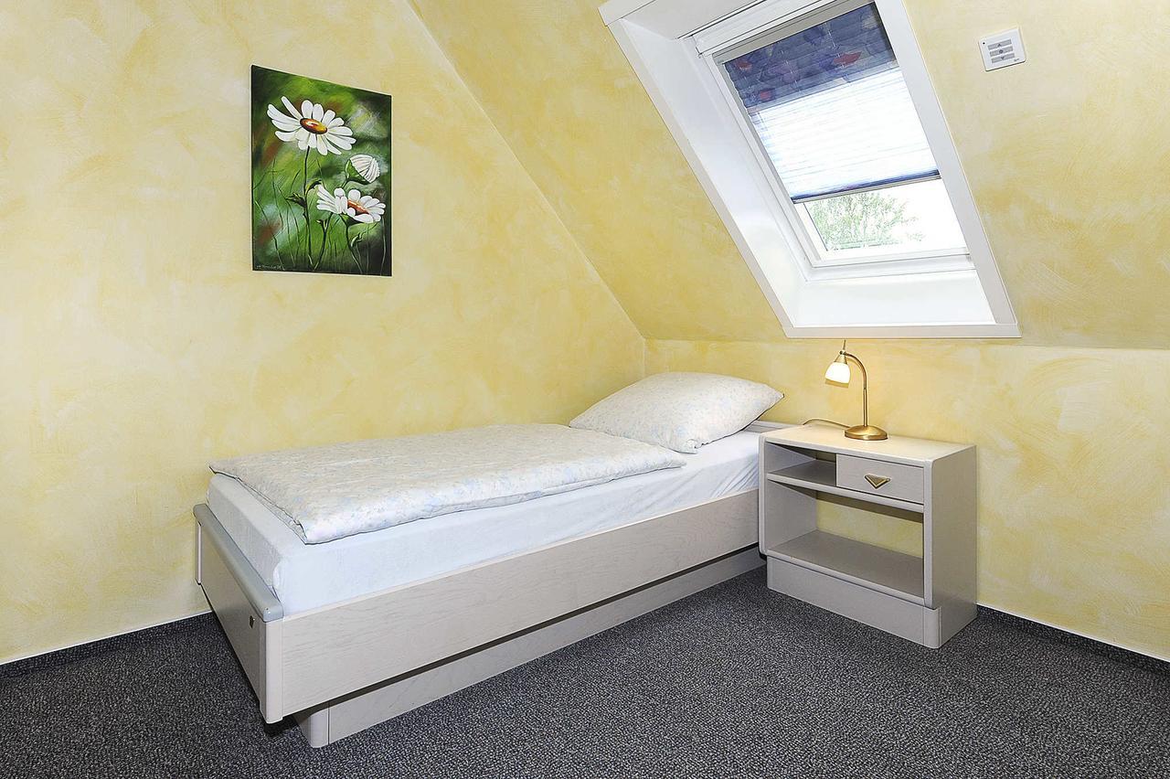Ferienwohnungen Haus Sternenlicht Esens Buitenkant foto