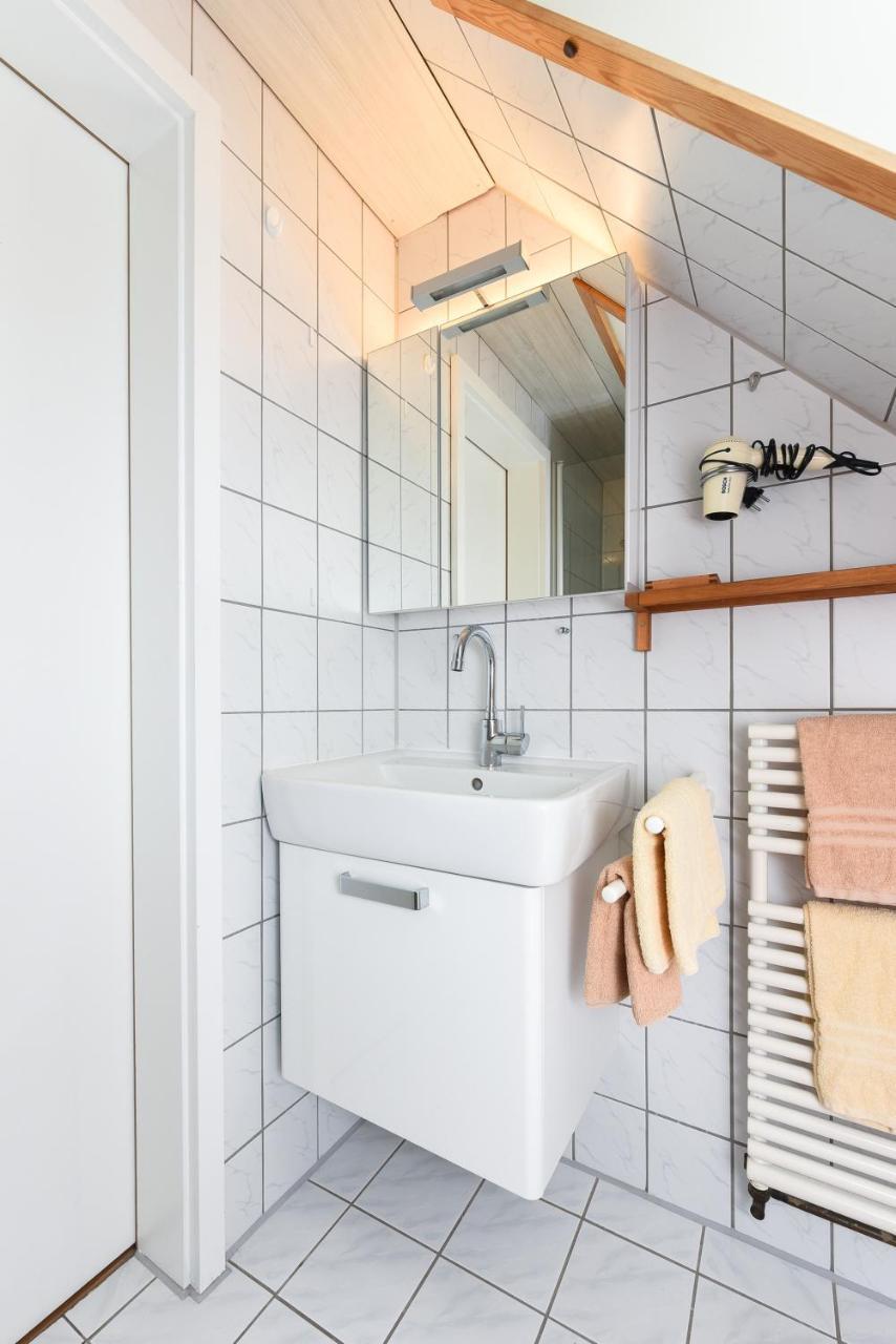 Ferienwohnungen Haus Sternenlicht Esens Buitenkant foto